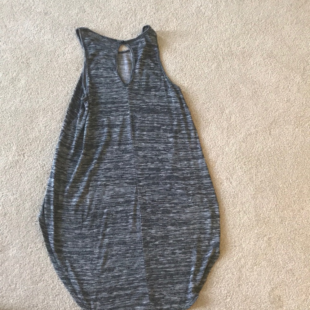 High-Low Tank Top - Picture 2 of 2